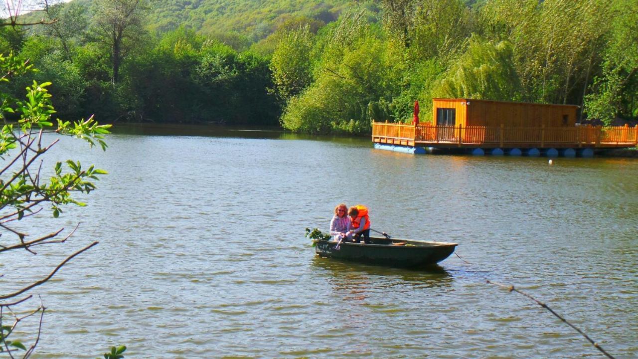 Cabanes Flottantes Et Gites Au Fil De L'Eau Colleville Exterior foto